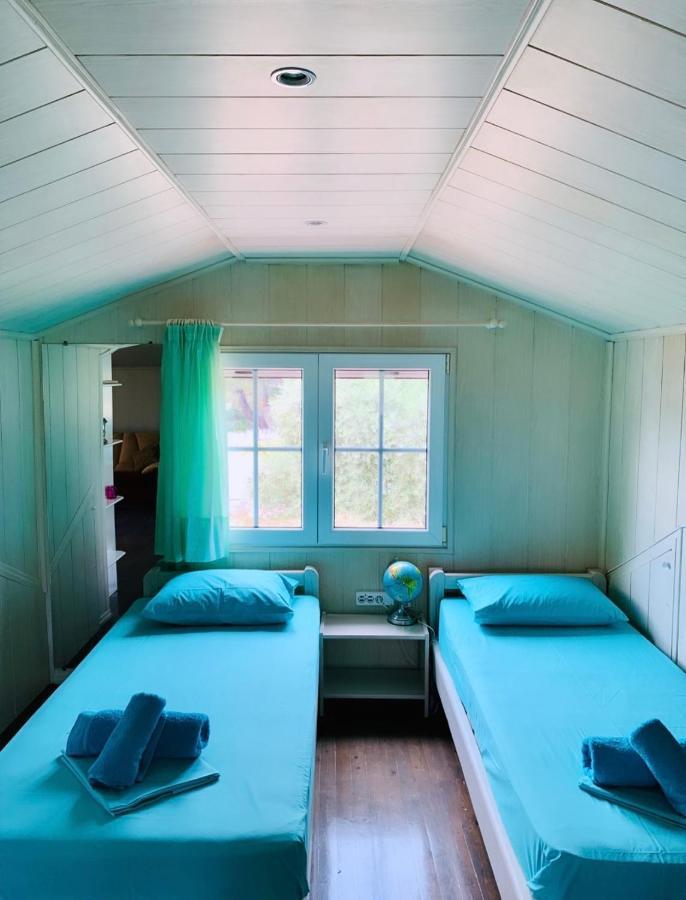 Nadia'S Beach House 페프카리 외부 사진